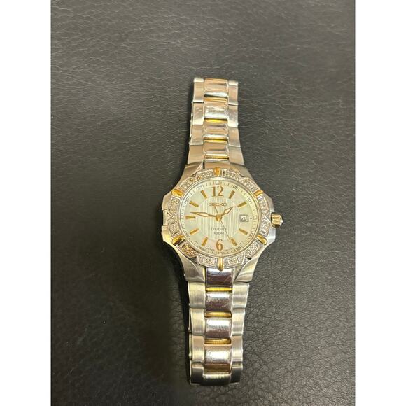 Seiko Coutura 7N82-0GD0 Mother Of Pearl Dial 2-Tone Womens Watch! main image 7